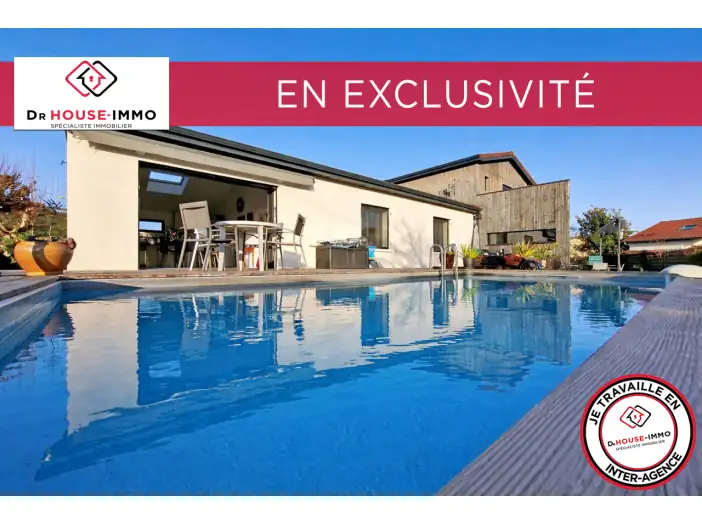 Maison 8 pièces de 245 m² - Beynost (01700)
