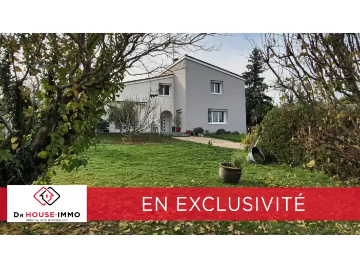 Maison 6 pièces de 180 m² - Le Crest (63450)