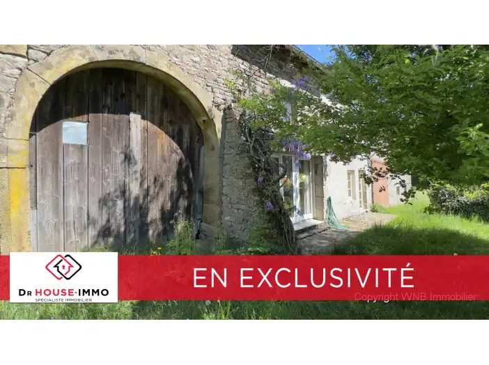 Maison 8 pièces de 252 m² - Bains-les-Bains (88240)