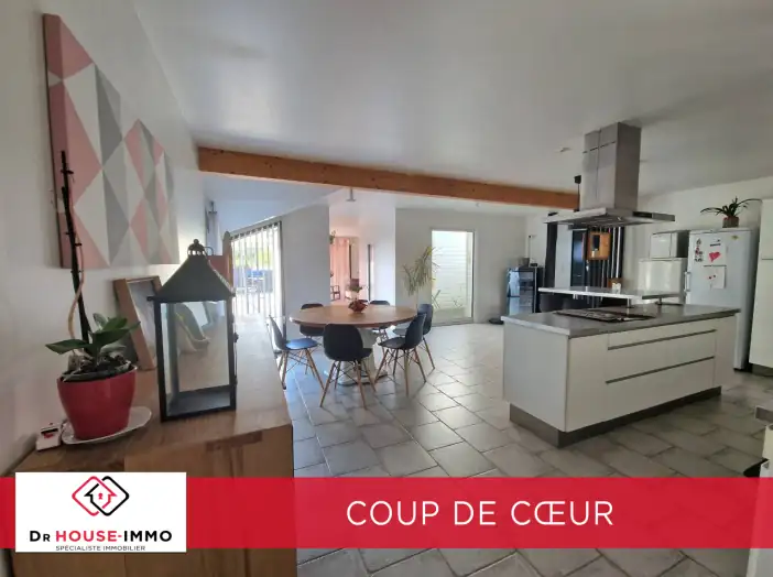 Maison 7 pièces de 169 m² - Naintré (86530)