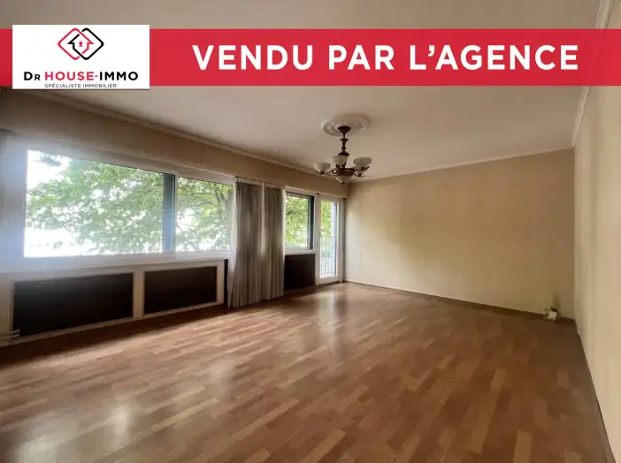 Appartement 4 pièces de 88 m² - Lille (59000)