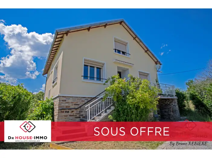 Maison 4 pièces de 160 m² - La Coquille (24450)