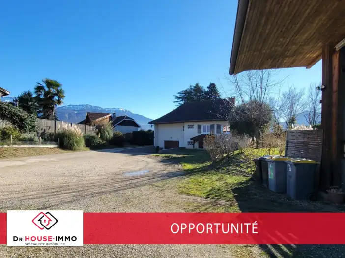 Maison 6 pièces de 259 m² - Saint-Jean-de-Moirans (38430)