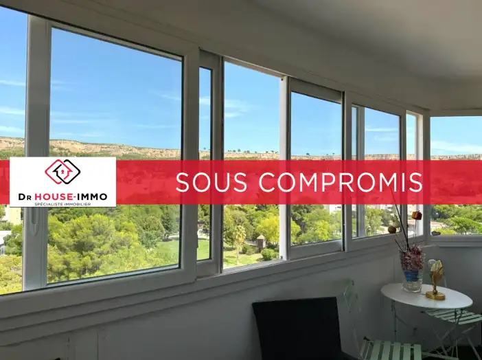 Appartement 2 pièces de 61 m² - Vitrolles (13127)