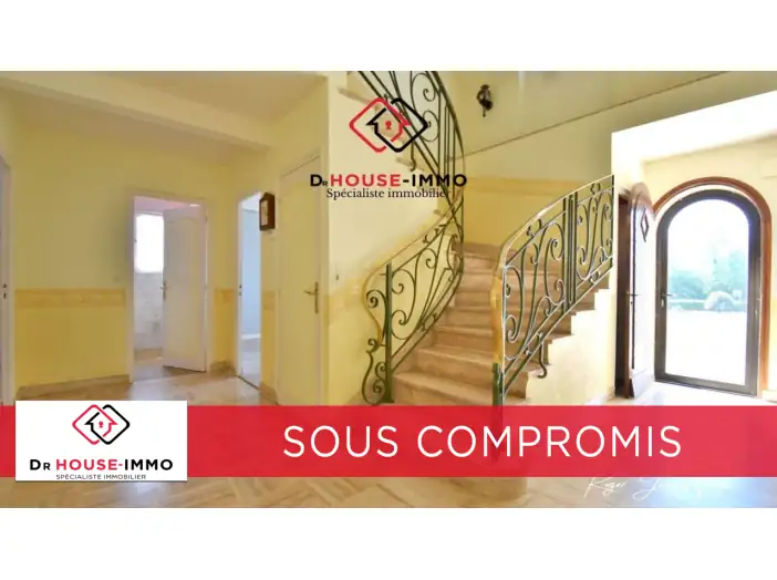 Maison 8 pièces de 190 m² - Plouhinec (56680)