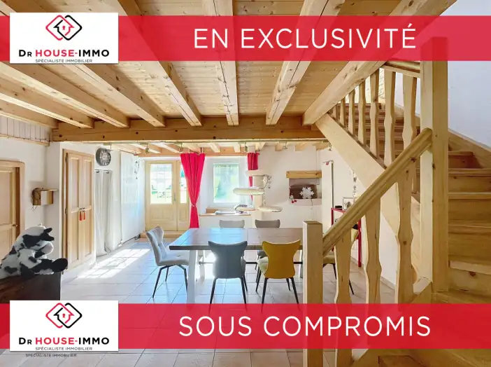 Maison 8 pièces de 166 m² - Clairvaux-les-Lacs (39130)
