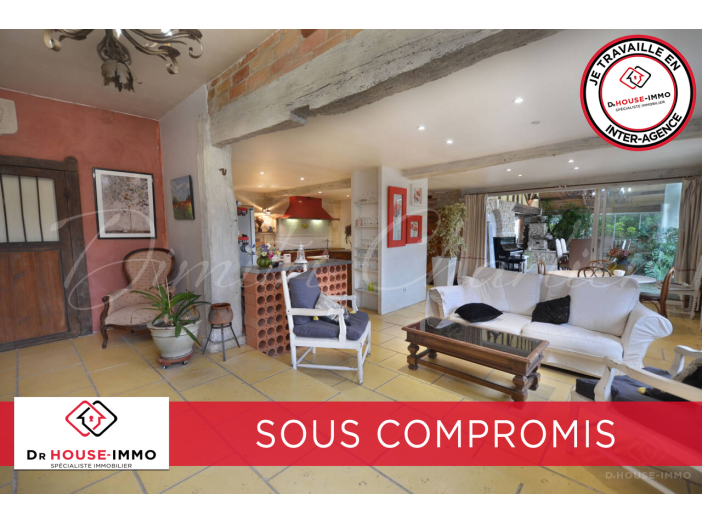 Maison de 737m² - 26 pièces