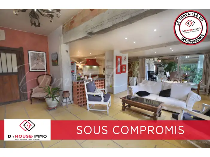 Maison 26 pièces de 737 m² - Gaillan-en-Médoc (33340)