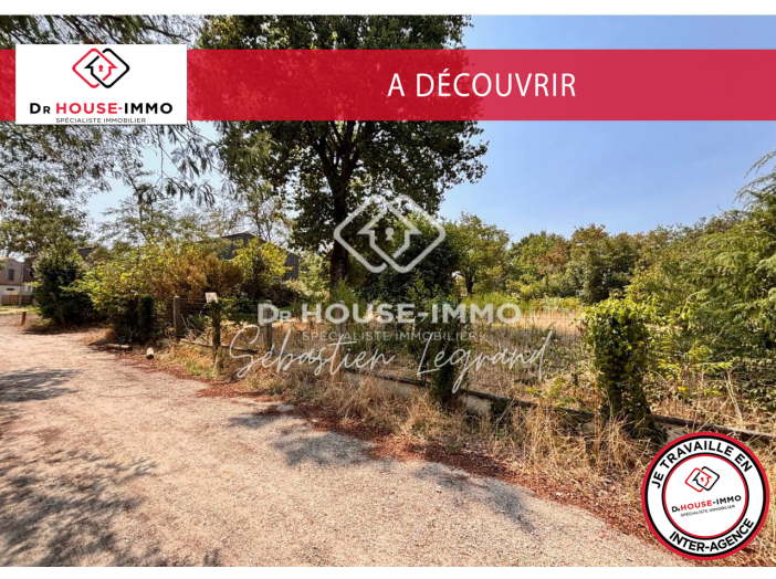 Terrain de 1085m²
