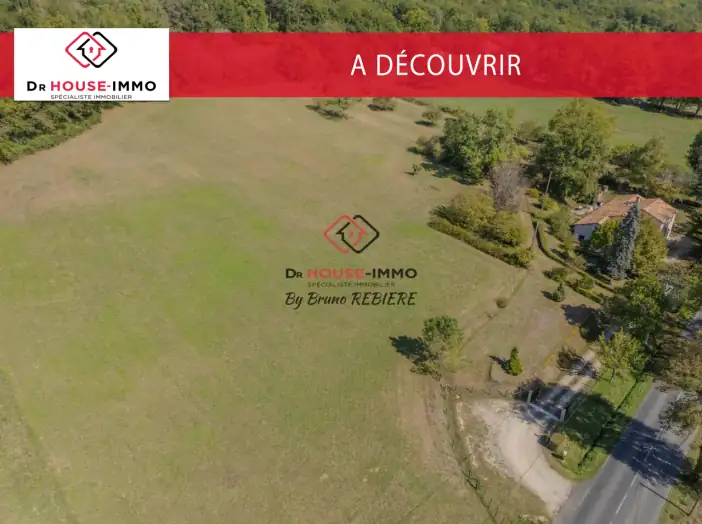 Maison 8 pièces de 260 m² - Thiviers (24800)