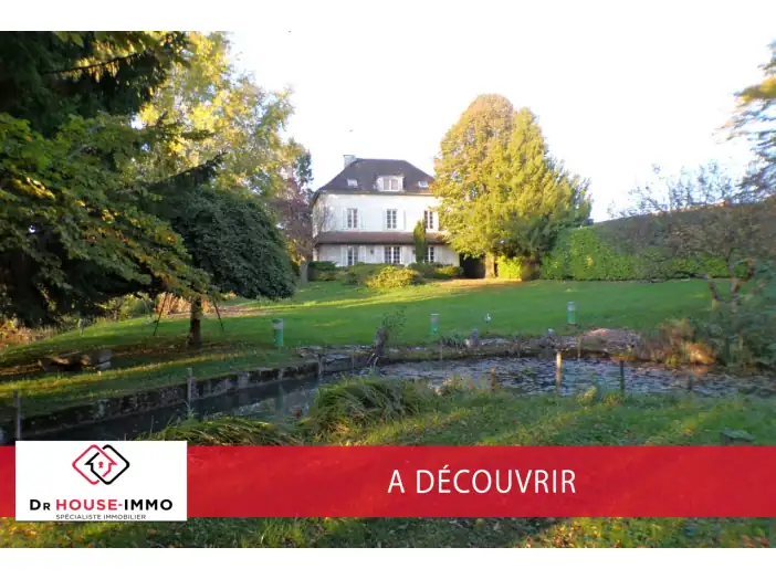 Maison 9 pièces de 212 m² - Ladoix-Serrigny (21550)
