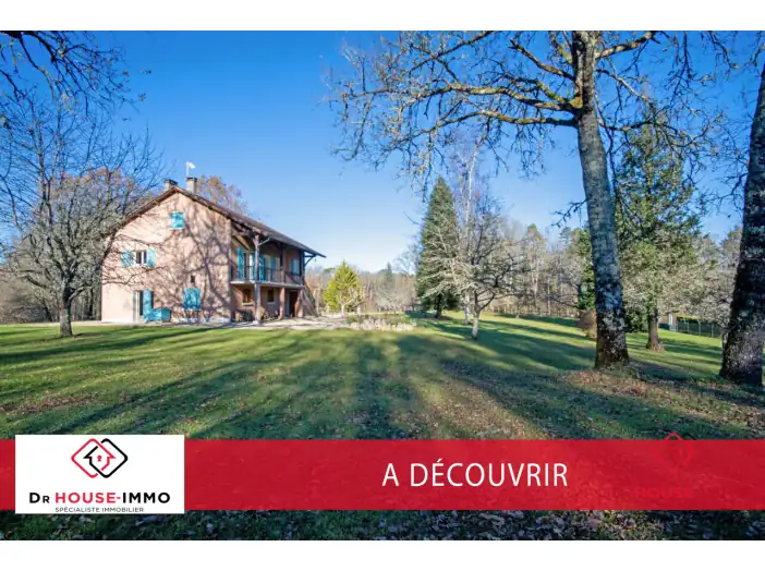 Maison 6 pièces de 123 m² - Savignac-les-Églises (24420)
