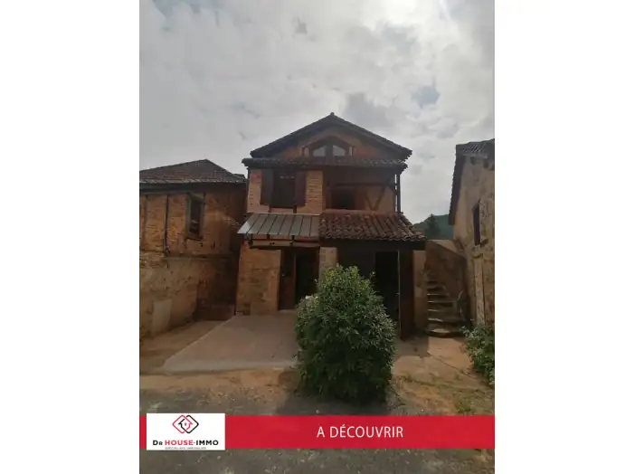 Maison 5 pièces de 112 m² - Saint-Céré (46400)