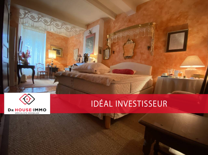 Maison de 354m² - 10 pièces