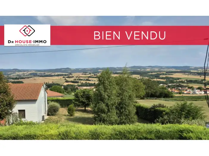 Maison 5 pièces de 111 m² - Flat (63500)