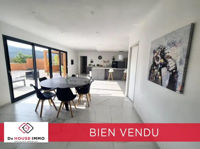 Maison 7 pièces de 170 m² - Saint-Chinian (34360)