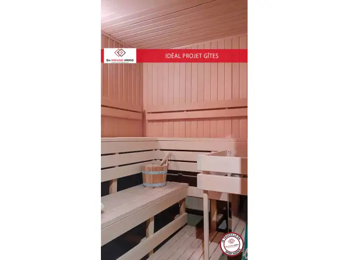 Maison 9 pièces de 270 m² - Autoire (46400)