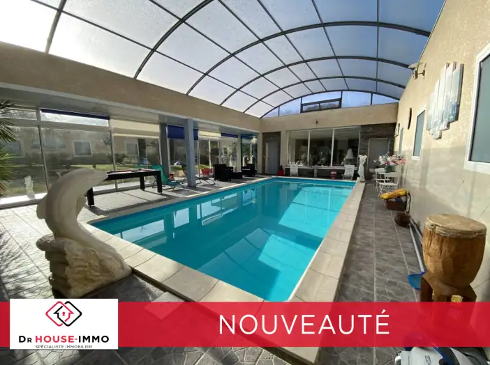 Maison 7 pièces de 295 m² - Le Vernet (09700)