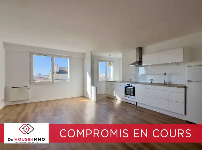 Appartement 2 pièces de 52 m² - Bordeaux (33800)