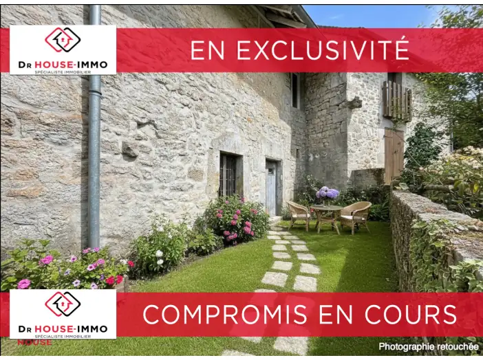 Maison 3 pièces de 60 m² - Clairvaux-les-Lacs (39130)