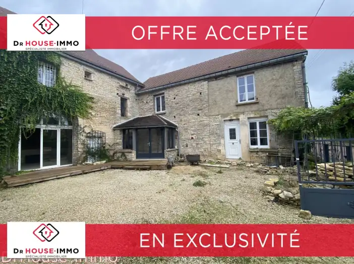 Maison 7 pièces de 244 m² - Baon (89430)