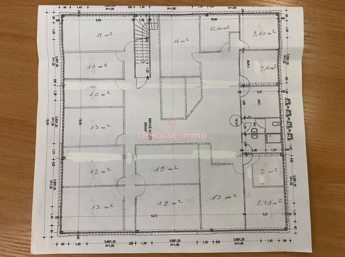 Bureau de 258m² - 15 pièces