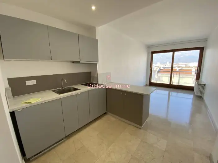 Image des la section Servies