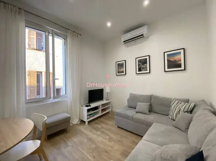 Image des la section Servies