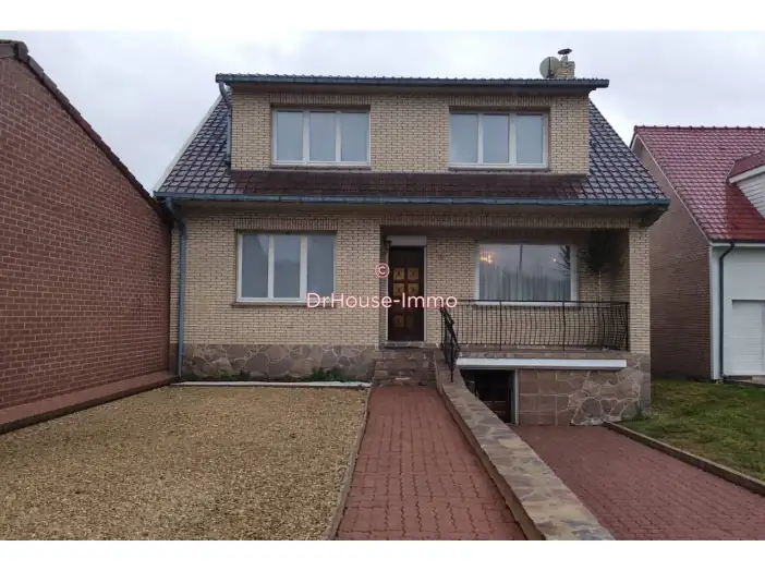 Maison 6 pièces de 126 m² - Beugin (62150)