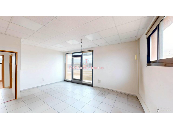 Commerce de 150m² - 8 pièces