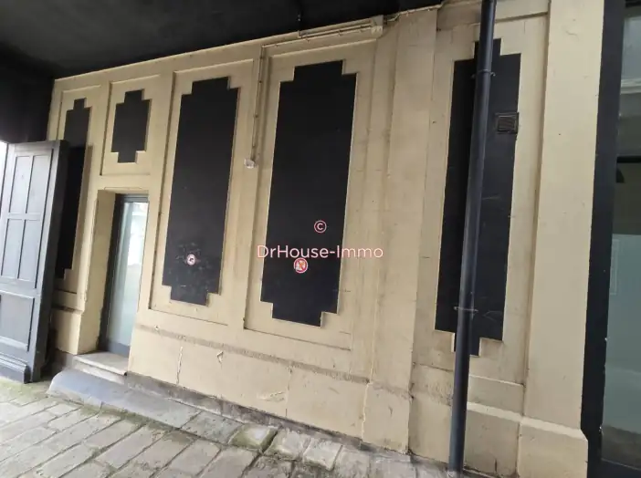 Commerce 2 pièces de 30 m² - Armentières (59280)