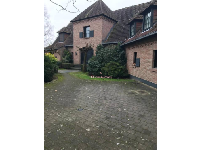 Maison de 291m² - 9 pièces