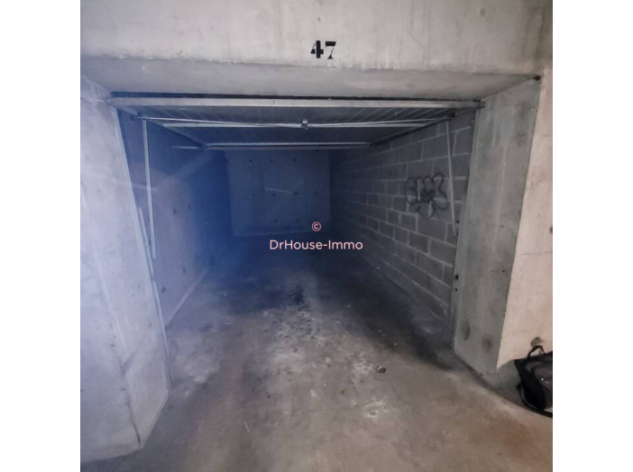 Parking / Box de 16m² - 1 pièces