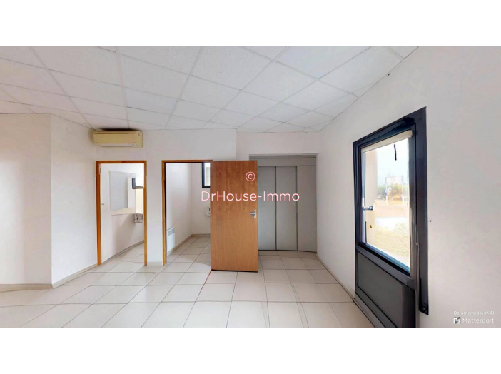 Commerce 8 pièces de 150 m² - Sigean (11130)