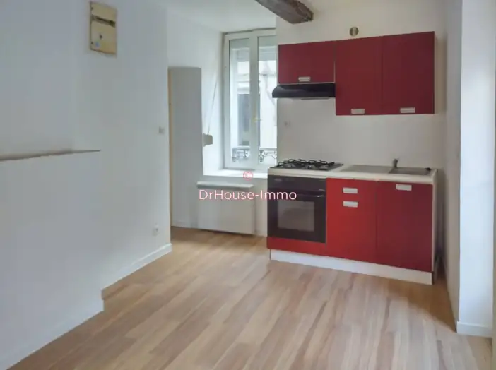 Appartement 2 pièces de 30 m² - Avesnes-sur-Helpe (59440)