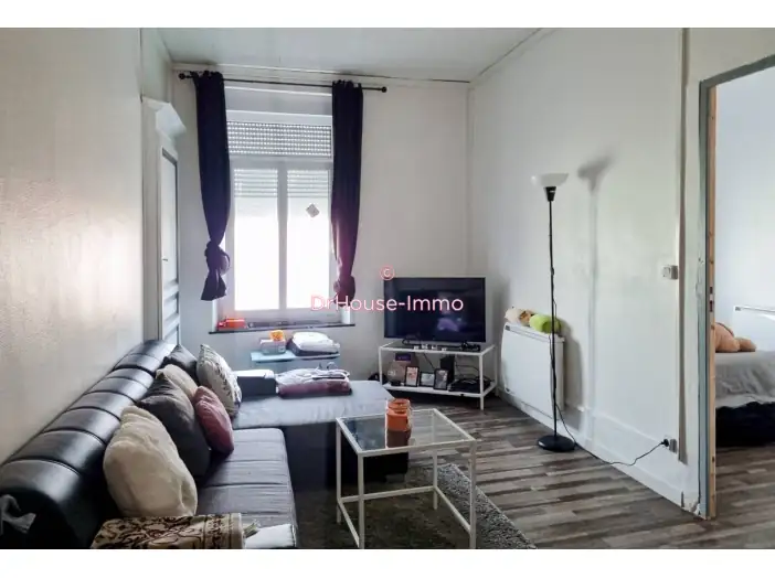 Appartement 2 pièces de 42 m² - Jeumont (59460)