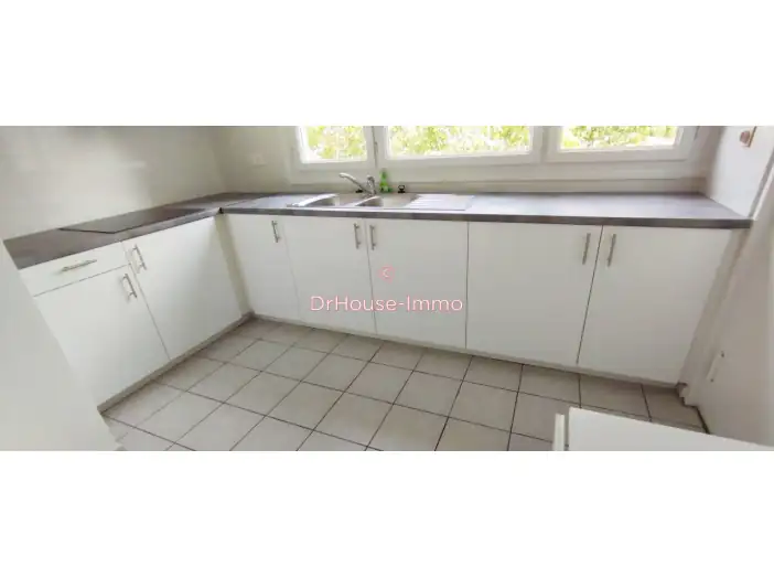 Appartement 3 pièces de 66 m² - Chatou (78400)