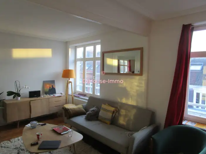 Appartement 4 pièces de 77 m² - Lille (59000)