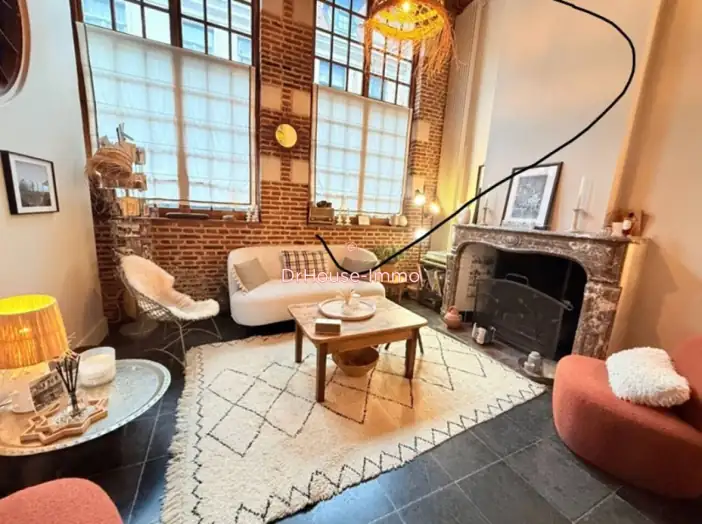 Maison 7 pièces de 147 m² - Lille (59000)