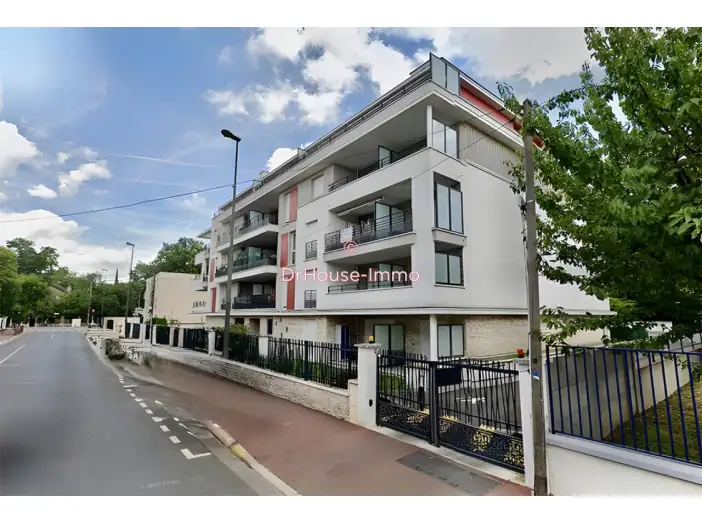 Appartement 1 pièce de 27 m² - Livry-Gargan (93190)