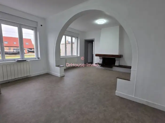 Maison 5 pièces de 104 m² - Mons-en-Pévèle (59246)
