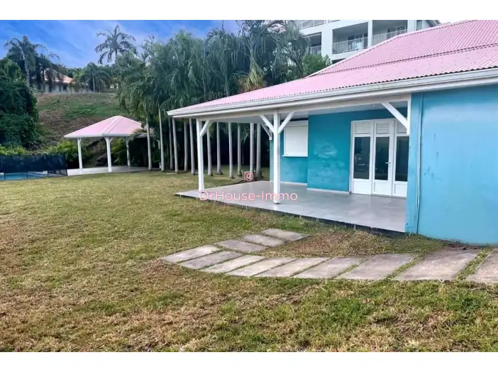 Maison 4 pièces de 90 m² - Vauclin (97280)