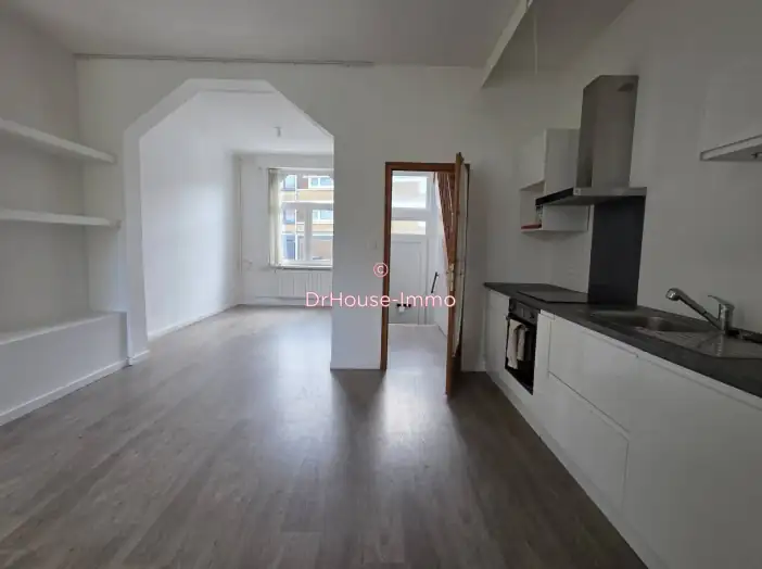 Maison 6 pièces de 107 m² - Mons-en-Barœul (59370)