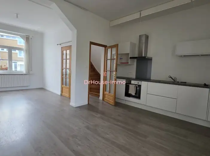 Maison 6 pièces de 107 m² - Mons-en-Barœul (59370)