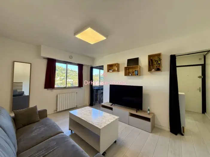 Appartement 1 pièce de 24 m² - Cagnes-sur-Mer (06800)