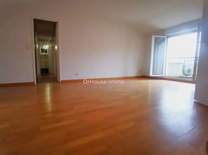 Appartement 3 pièces de 64 m² - Antony (92160)