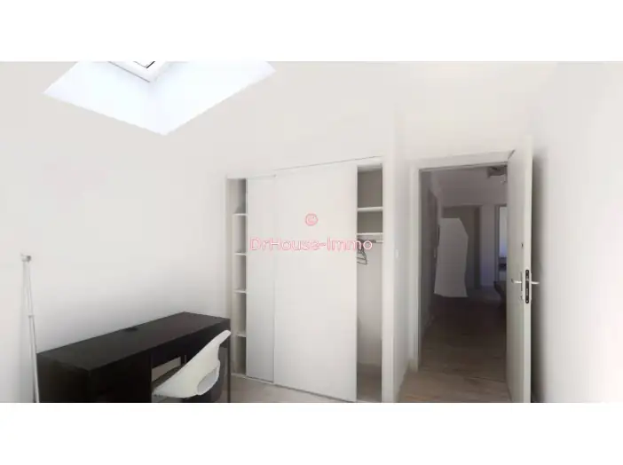 Appartement 1 pièce de 10 m² - Écully (69130)