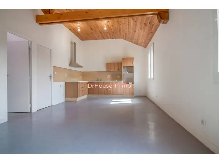 Appartement 2 pièces de 46 m² - Nézel (78410)