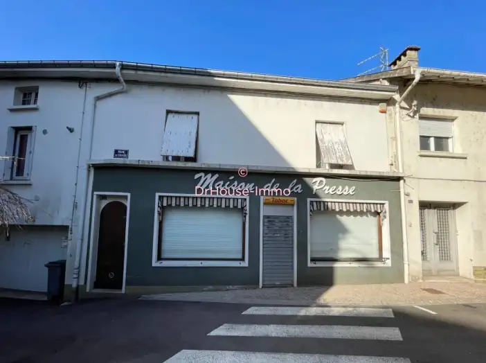 Commerce 3 pièces de 58 m² - Darney (88260)