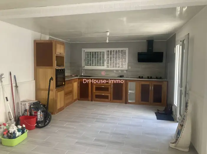 Maison 4 pièces de 90 m² - Saint-Joseph (97480)